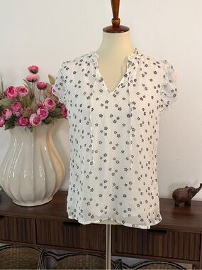 Haver London | White Floral Tie-Neck Ruffle Sleeve Blouse | Small